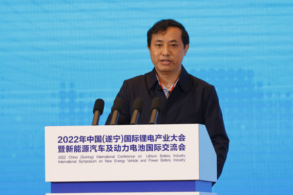 中國化學與物理電源行業(yè)協(xié)會動力電池應用分會研究中心總經理周波發(fā)布《全球鋰電產業(yè)供需白皮書》