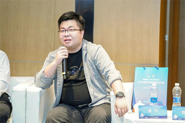 “Li+學社”高端對話：警惕全球化機遇下，鋰電企業的出海挑戰和技術迭代風險