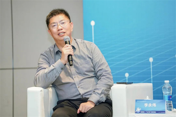 “Li+學社”高端對話：警惕全球化機遇下，鋰電企業的出海挑戰和技術迭代風險