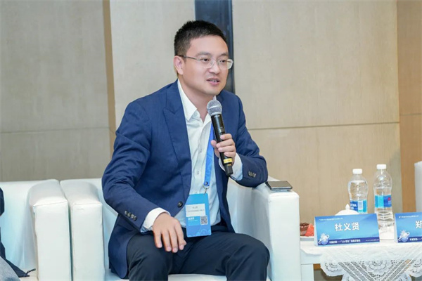 “Li+學社”高端對話：警惕全球化機遇下，鋰電企業的出海挑戰和技術迭代風險