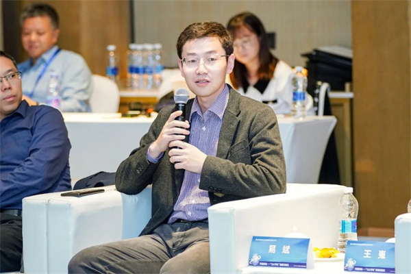 “Li+學社”高端對話：警惕全球化機遇下，鋰電企業的出海挑戰和技術迭代風險
